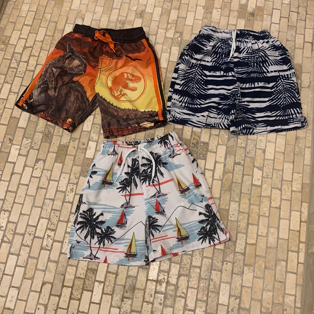 Swim shorts size 5